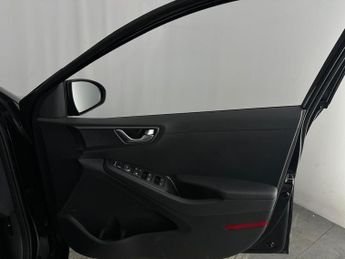 Hyundai IONIQ 1.6 h-GDi Premium DCT Euro 6 (s/s) 5dr