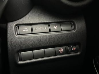 Nissan Juke 1.0 DIG-T Tekna+ Euro 6 (s/s) 5dr