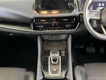 Nissan Qashqai 1.3 DIG-T MHEV Tekna XTRON Euro 6 (s/s) 5dr