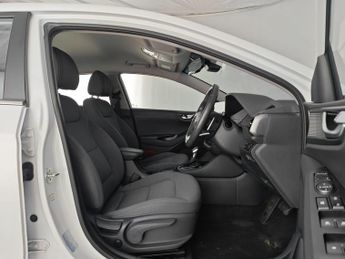 Hyundai IONIQ 1.6 h-GDi Premium DCT Euro 6 (s/s) 5dr
