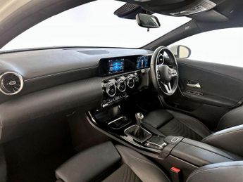 Mercedes-Benz A Class 1.3 A180 SE Euro 6 (s/s) 5dr