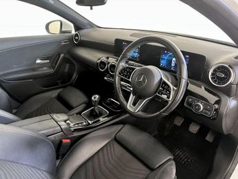 Mercedes-Benz A Class 1.3 A180 SE Euro 6 (s/s) 5dr