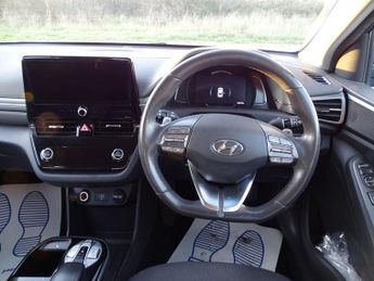 Hyundai IONIQ 38.3kWh Premium Auto 5dr