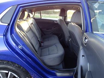 Hyundai IONIQ 38.3kWh Premium Auto 5dr