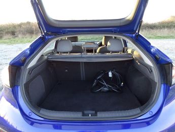 Hyundai IONIQ 38.3kWh Premium Auto 5dr