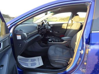 Hyundai IONIQ 38.3kWh Premium Auto 5dr