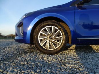 Hyundai IONIQ 38.3kWh Premium Auto 5dr