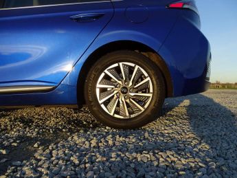 Hyundai IONIQ 38.3kWh Premium Auto 5dr