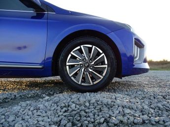 Hyundai IONIQ 38.3kWh Premium Auto 5dr