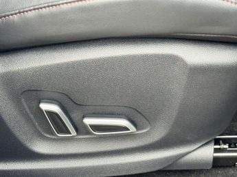 MG MG HS 1.5 T-GDI 16.6kWh Exclusive Auto Euro 6 (s/s) 5dr