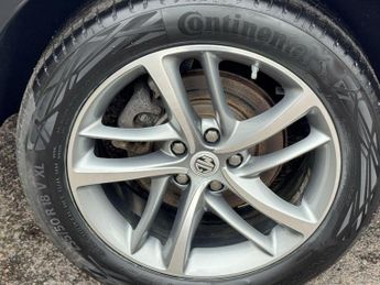 MG MG HS 1.5 T-GDI 16.6kWh Exclusive Auto Euro 6 (s/s) 5dr