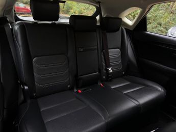 Lexus NX 2.5 300h Premier E-CVT 4WD Euro 6 (s/s) 5dr