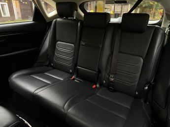 Lexus NX 2.5 300h Premier E-CVT 4WD Euro 6 (s/s) 5dr