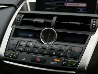 Lexus NX 2.5 300h Premier E-CVT 4WD Euro 6 (s/s) 5dr