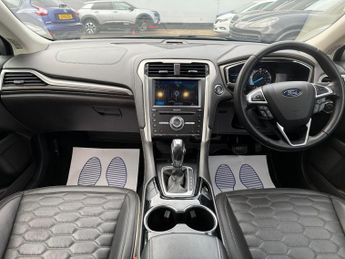 Ford Mondeo 2.0 TiVCT Vignale CVT 6Spd Euro 6 (s/s) 5dr