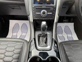 Ford Mondeo 2.0 TiVCT Vignale CVT 6Spd Euro 6 (s/s) 5dr