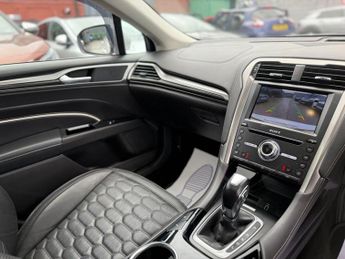 Ford Mondeo 2.0 TiVCT Vignale CVT 6Spd Euro 6 (s/s) 5dr