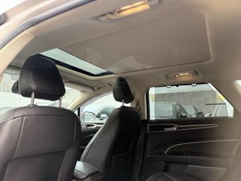 Ford Mondeo 2.0 TiVCT Vignale CVT 6Spd Euro 6 (s/s) 5dr