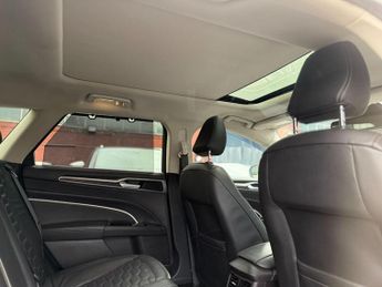 Ford Mondeo 2.0 TiVCT Vignale CVT 6Spd Euro 6 (s/s) 5dr