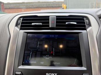 Ford Mondeo 2.0 TiVCT Vignale CVT 6Spd Euro 6 (s/s) 5dr