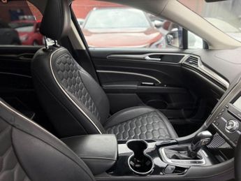 Ford Mondeo 2.0 TiVCT Vignale CVT 6Spd Euro 6 (s/s) 5dr