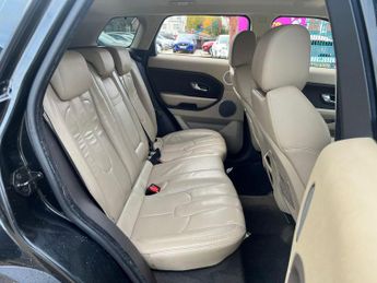 Land Rover Range Rover Evoque 2.2 SD4 Pure Auto 4WD Euro 5 (s/s) 5dr