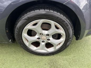 Ford C-Max 1.6 16v Zetec 5dr