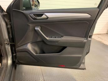 Volkswagen T-Roc 1.5 TSI Life DSG Euro 6 (s/s) 5dr