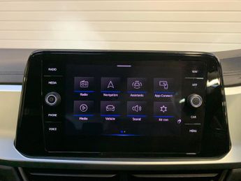 Volkswagen T-Roc 1.5 TSI Life DSG Euro 6 (s/s) 5dr