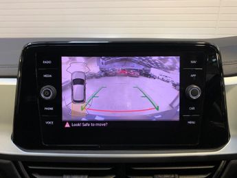 Volkswagen T-Roc 1.5 TSI Life DSG Euro 6 (s/s) 5dr