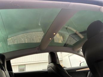 Tesla Model 3 (Dual Motor) Long Range Auto 4WDE 4dr