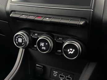 Renault Captur 1.3 TCe Iconic EDC Euro 6 (s/s) 5dr