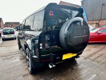 Land Rover Defender 110 5.0 P425 V8 X SUV 5dr Petrol Auto 4WD Euro 6 (s/s) (425 ps)