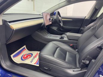 Tesla Model 3 (Dual Motor) Long Range Auto 4WDE 4dr