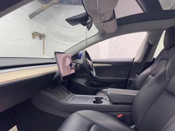 Tesla Model 3 (Dual Motor) Long Range Auto 4WDE 4dr