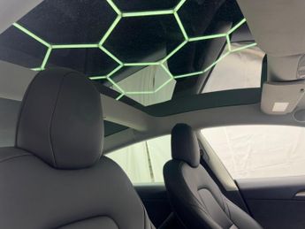 Tesla Model 3 (Dual Motor) Long Range Auto 4WDE 4dr