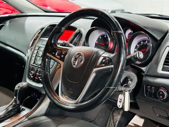 Vauxhall Astra 2.0 CDTi SE Sports Tourer Auto Euro 5 5dr