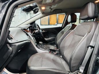 Vauxhall Astra 2.0 CDTi SE Sports Tourer Auto Euro 5 5dr