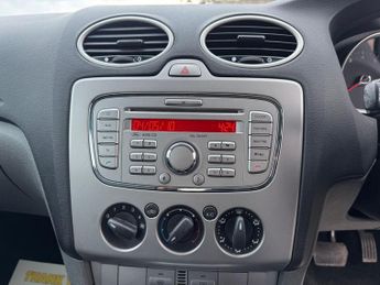Ford Focus 1.6 Zetec 5dr