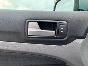Ford Focus 1.6 Zetec 5dr