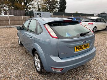 Ford Focus 1.6 Zetec 5dr