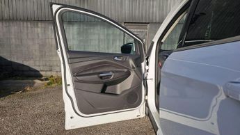 Ford Kuga 2.0 TDCi Titanium Powershift AWD Euro 5 5dr