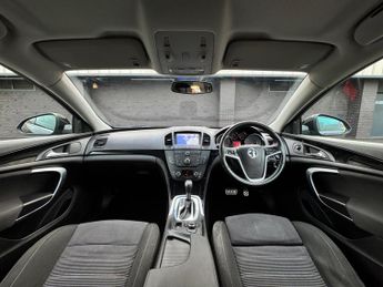 Vauxhall Insignia 2.0 CDTi SRi Nav Sports Tourer Auto Euro 5 5dr