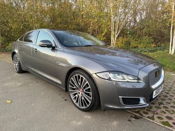 Jaguar XJ 3.0d V6 Autobiography Auto Euro 6 (s/s) 4dr (LWB)