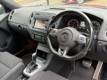 Volkswagen Tiguan 2.0 TDI BlueMotion Tech R-Line DSG 4WD Euro 5 (s/s) 5dr