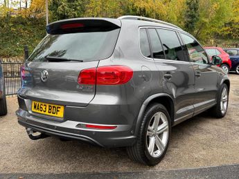 Volkswagen Tiguan 2.0 TDI BlueMotion Tech R-Line DSG 4WD Euro 5 (s/s) 5dr
