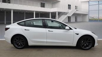 Tesla Model 3 Standard Range Plus Auto RWD 4dr