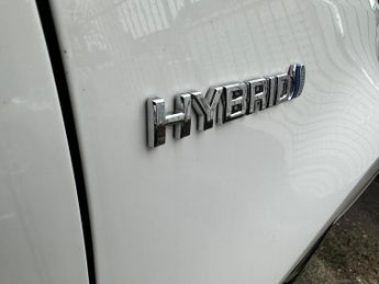 Toyota Yaris 1.5 VVT-h Dynamic E-CVT Euro 6 (s/s) 5dr