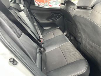 Toyota Yaris 1.5 VVT-h Dynamic E-CVT Euro 6 (s/s) 5dr