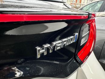 Toyota Yaris 1.5 VVT-h Dynamic E-CVT Euro 6 (s/s) 5dr